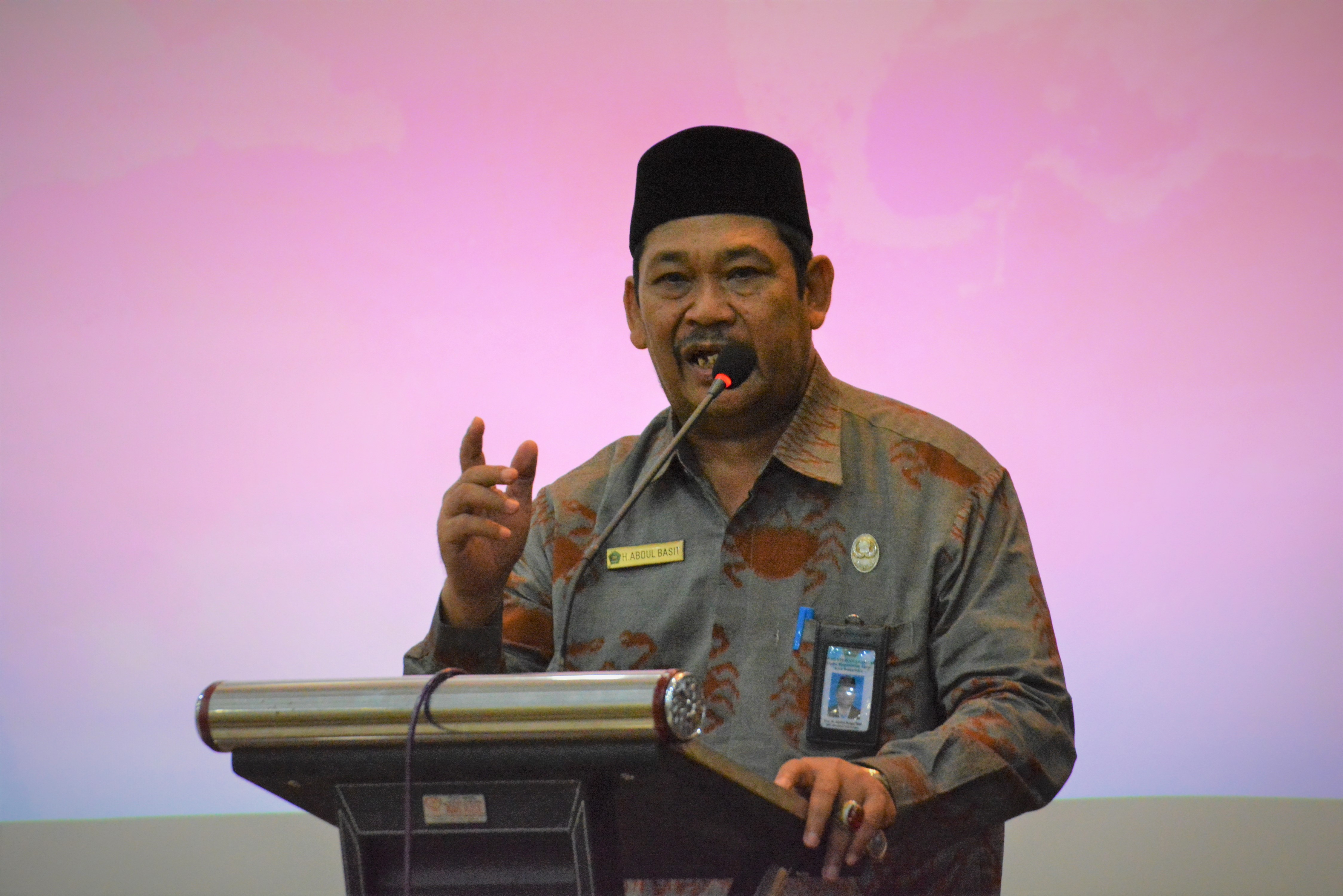 Ka.Kankemenag Kota Banjarbaru menghadiri sekaligus memberika